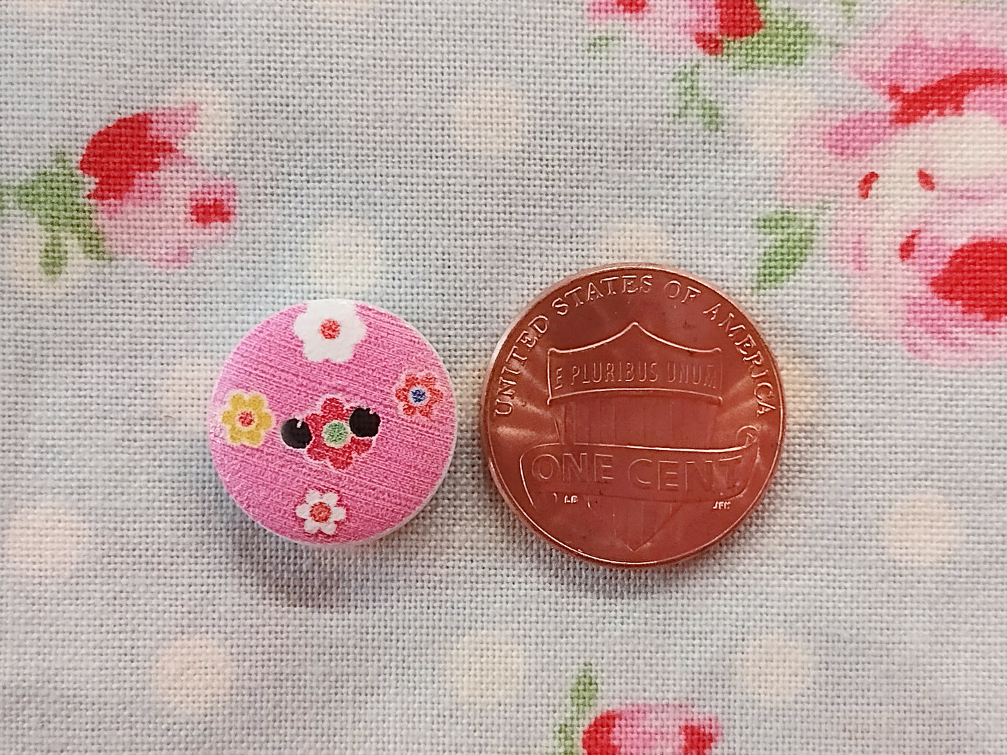 Pink and White Spring Mix Wooden Painted Buttons - Set of 50