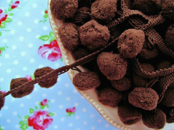 LARGE Pom Pom Trim - Chocolate Truffle Brown - Dangling - 3/4 inch Ball Fringe - 1 Yard
