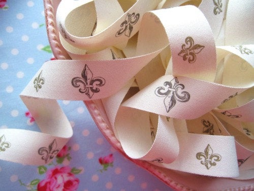 Fleur De Lis Ivory Canvas Ribbon - 3/4 inch - 1 Yard - Sugar Pink Boutique