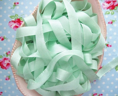 Vintage Style Seam Binding Ribbon - Lime Sorbet - 1/2 inch - 1 Yard - Sugar Pink Boutique
