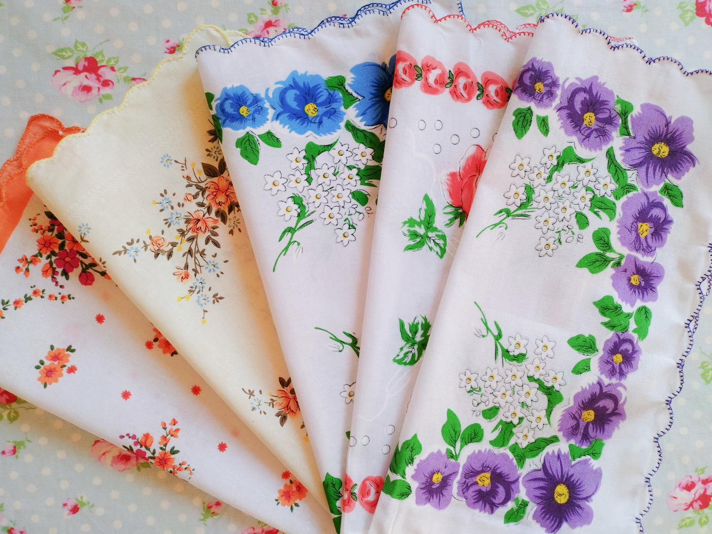 Floral Vintage Style Scalloped Edge Cotton Handkerchiefs - Set of 5