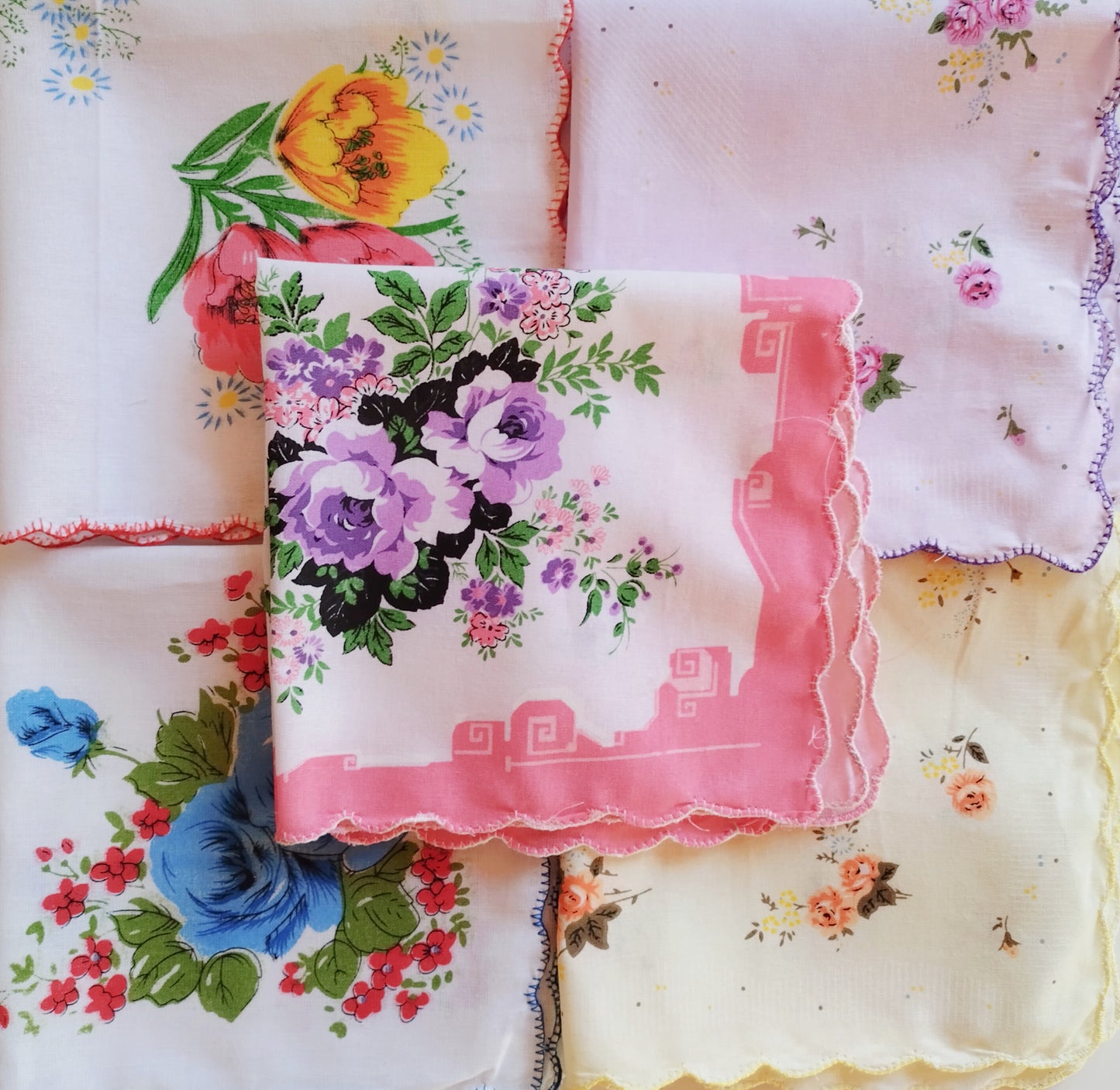 Floral Vintage Style Scalloped Edge Cotton Handkerchiefs - Set of 5