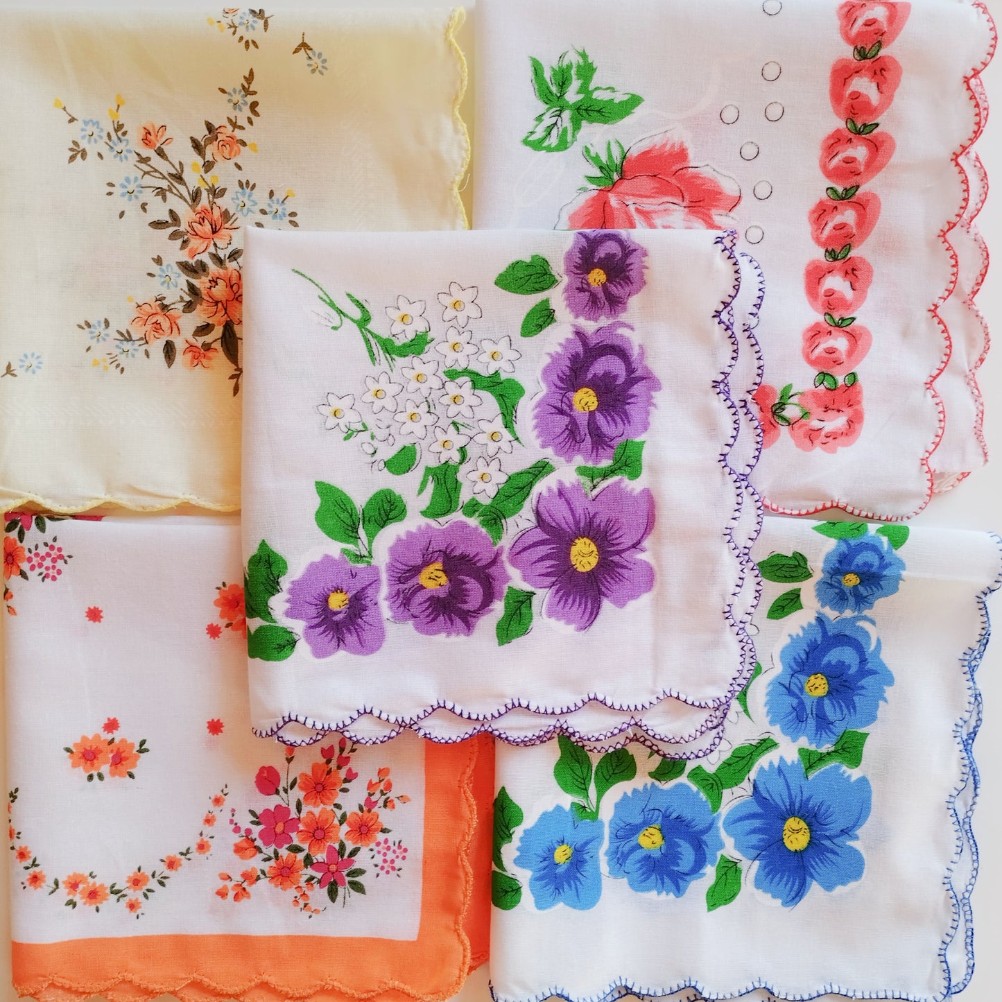 Floral Vintage Style Scalloped Edge Cotton Handkerchiefs - Set of 5