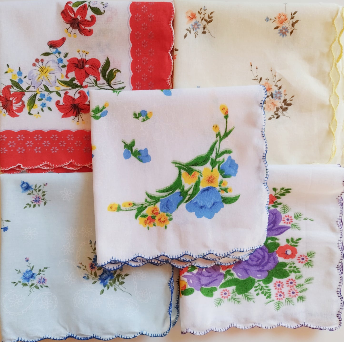 Floral Vintage Style Scalloped Edge Cotton Handkerchiefs - Set of 5