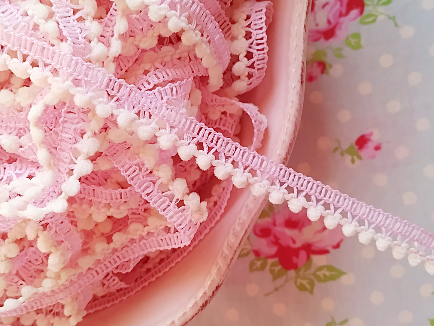 Mini Pom Pom Trim -Pale Pink - Ball Fringe - 1 Yard