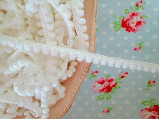 Baby Pom Pom Trim - Off-White - 1/4 inch Ball Fringe - 1 Yard