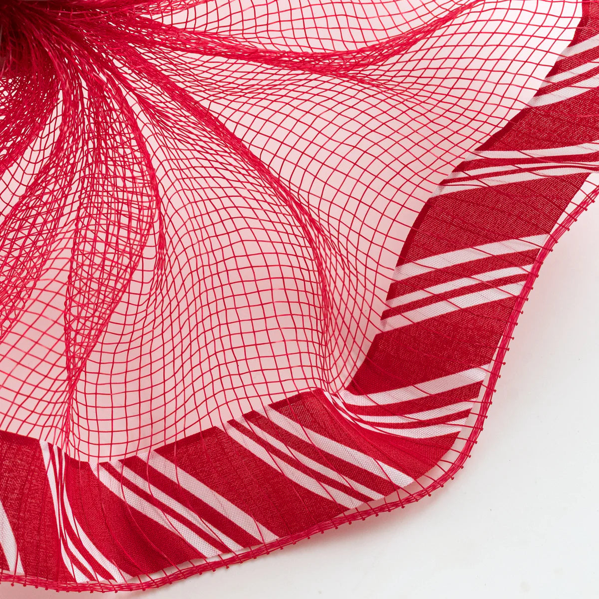10" Ruffle Fabric Edge Mesh: Candy Cane on Red
