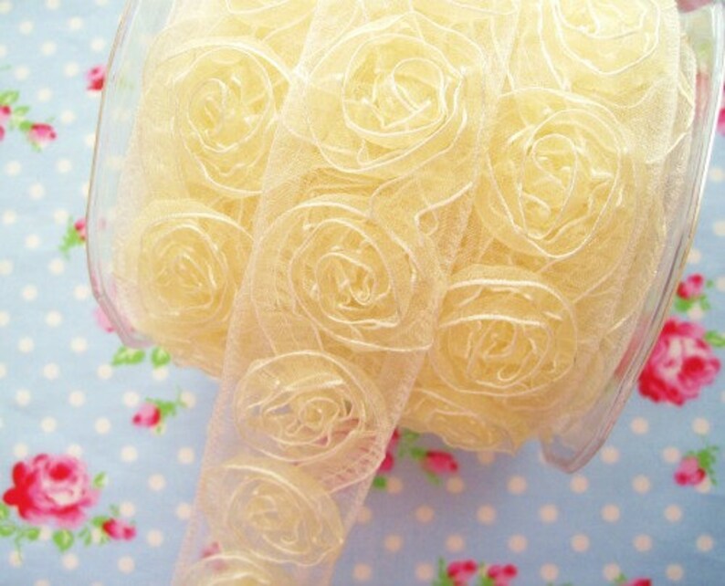 Sheer Woven Rosettes Trim - Buttercream - 1 1/2 inch - 1 Yard