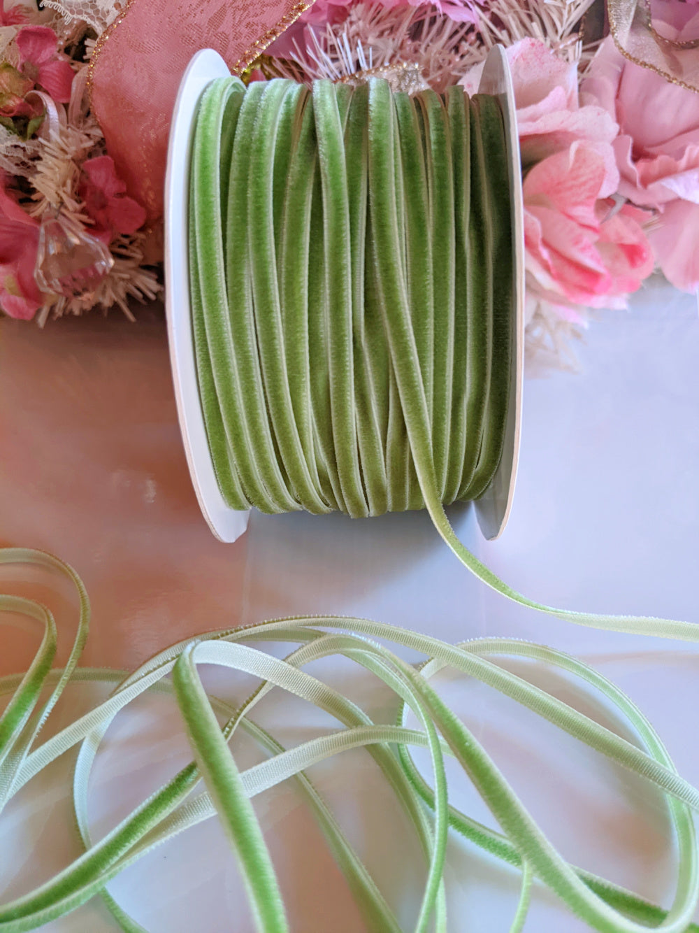 Spring Green Velvet String Ribbon - 1/8 inch - 1 Yard – Sugar Pink