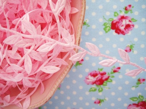 Leaf Garland Ribbon - Sweet Pink - 1 inch - 1 Yard