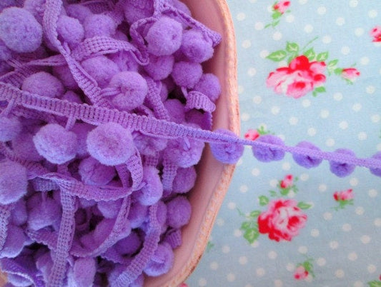 Pom Pom Trim - Lavender Dangling - 1/2 inch Ball Fringe - 1 Yard