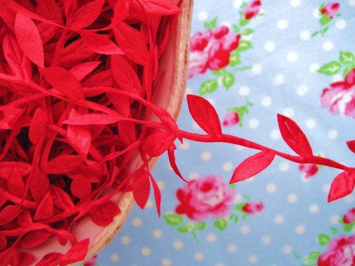 Leaf Garland Ribbon - Candy Apple Red - 1 inch - 1 Yard