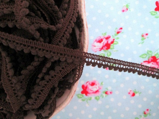 Mini Pom Pom Trim - Chocolate Truffle Brown - Ball Fringe - 1 Yard