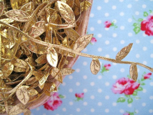 Leaf Garland Ribbon - Metallic Gold - 1 inch - 1 Yard