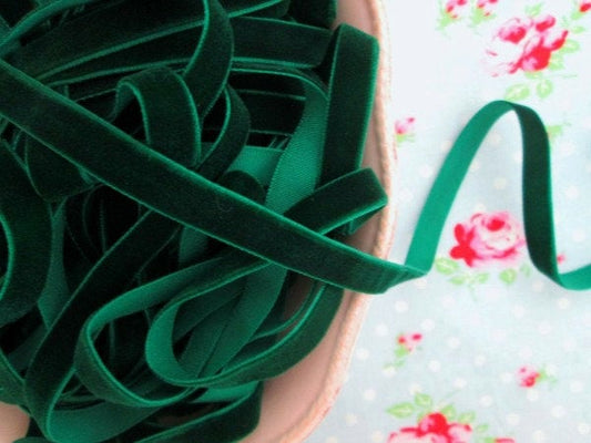 Deep Emerald Green Velvet Ribbon - 3/8 inch - 1 Yard