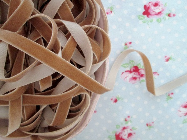 Fawn Beige Velvet Ribbon - 3/8 inch - 1 Yard