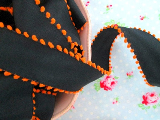 Pom Pom Edge Wired - Black and Orange - Ribbon - 1 1/2 inch - 1 Yard